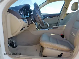 2014 Mercedes-Benz C 250 Sport with VIN WDDGF4HB5EA962960, listed as a Copart auction lot 62601655 with 34,620 mi miles and Salvage title. Bid and sale history available at DreamBid. Image 7.