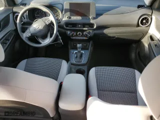 2022 Hyundai Kona SE with VIN KM8K22AB2NU848410, listed as a Copart auction lot 47144795 with 30,944 mi miles and Salvage Title. Bid and sale history available at carsss.com. Image 8.