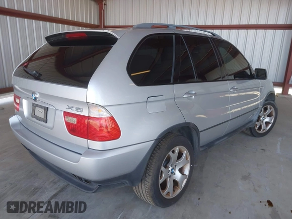 2002 BMW X5 4.4i with VIN 5UXFB33522LH38995, listed as a IAAI auction lot 41942776 with 1 mi miles. Bid and sale history available at carsss.com. Image 4.