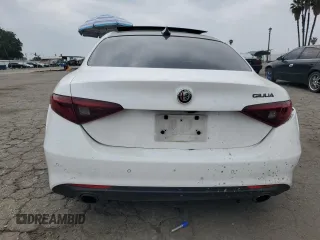 2019 Alfa Romeo Giulia Ti Sport с VIN ZARFAMBN6K7605647, выставлен на аукционе Copart как лот 54258525 с пробегом 97 036 миль миль и Списание • Salvage title. История ставок и продаж доступна на DreamBid. Изображение 6.