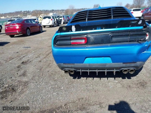2015 Dodge Challenger R/T with VIN 2C3CDZAT8FH924371, listed as a IAAI auction lot 41870700 with 105,419 mi miles. Bid and sale history available at carsss.com. Image 15.