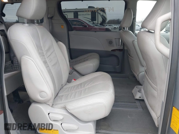 2011 Toyota Sienna XLE AAS with VIN 5TDYK3DC5BS150527, listed as a IAAI auction lot 41143189 with 147,551 mi miles and . Bid and sale history available at DreamBid. Image 8.