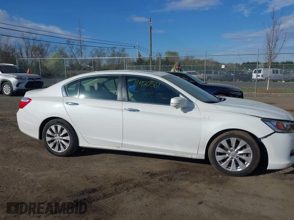 2014 Honda Accord EX-L with VIN 1HGCR2F82EA163330, listed as a IAAI auction lot 41920561 with 86,890 mi miles and . Bid and sale history available at carsss.com. Image 13.