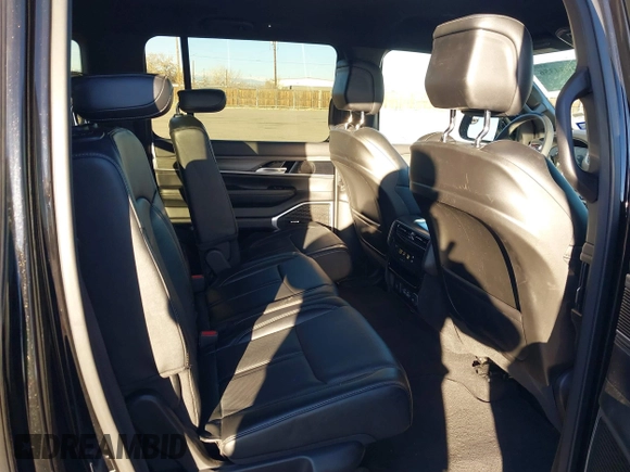 2023 Jeep Wagoneer Series II with VIN 1C4SJSBP2PS549290, listed as a IAAI auction lot 41034356 with 47,444 mi miles and . Bid and sale history available at DreamBid. Image 8.