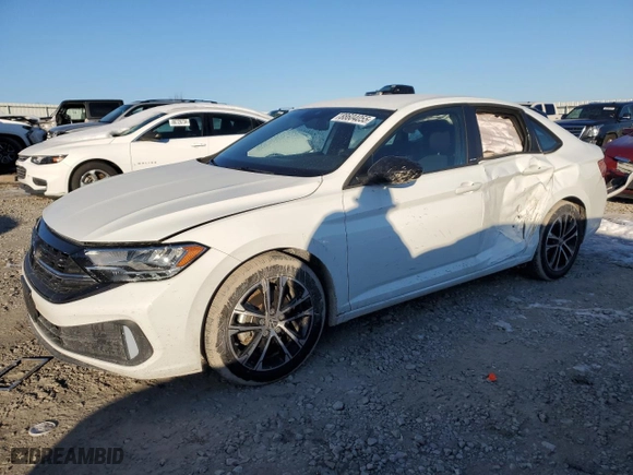 2024 Volkswagen Jetta Sport with VIN 3VWBM7BU7RM051766, listed as a Copart auction lot 88604055 with 17,817 mi miles and Salvage Title. Bid and sale history available at carsss.com. Image 1.
