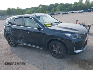 2024 BMW X1 xDrive28i with VIN WBX73EF09R5Y57804, listed as a IAAI auction lot 42424954 with 21,344 mi miles and . Bid and sale history available at DreamBid. Image 1.
