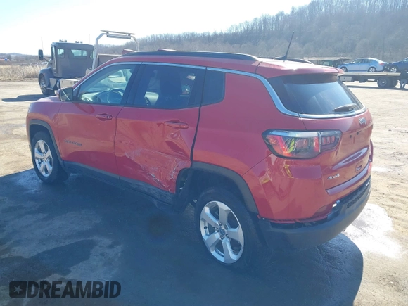2018 Jeep Compass Latitude with VIN 3C4NJDBB0JT331884, listed as a IAAI auction lot 41737944 with 58,763 mi miles and . Bid and sale history available at DreamBid. Image 3.
