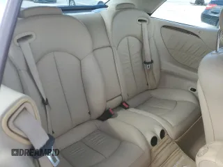 2008 Mercedes-Benz CLK 350 with VIN WDBTK56F98T098423, listed as a Copart auction lot 81195204 with 84,689 mi miles and Salvage Title. Bid and sale history available at DreamBid. Image 10.