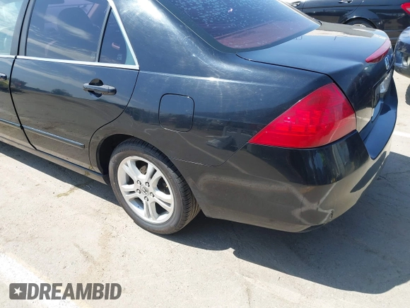 2006 Honda Accord EX-L с VIN 1HGCM56866A020771, выставлен на аукционе IAAI как лот 42416494 с пробегом 274 624 миль миль и . История ставок и продаж доступна на DreamBid. Изображение 12.