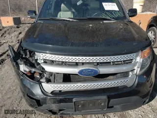 2011 Ford Explorer XLT with VIN 1FMHK8D85BGA29107, listed as a IAAI auction lot 41717214 with 174,566 mi miles. Bid and sale history available at carsss.com. Image 6.
