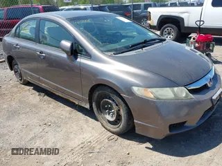 2009 Honda Civic LX z VIN 1HGFA16519L004488, wystawiony jako IAAI lot #42231008 z przebiegiem 239 870 mil mil oraz . Historia ofert i sprzedaży dostępna na DreamBid. Obrazek 1.