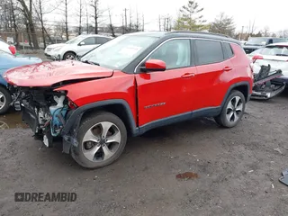 2019 Jeep Compass Latitude with VIN 3C4NJDBB7KT629155, listed as a IAAI auction lot 41812711 with 35,369 mi miles and . Bid and sale history available at DreamBid. Image 18.
