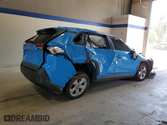 2019 Toyota RAV4 XLE with VIN 2T3P1RFV5KC009781, listed as a Copart auction lot 52262715 with Not Provided miles and Salvage Title. Bid and sale history available at DreamBid. Image 3.