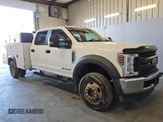 2018 Ford F-450 XL with VIN 1FD0W4HT7JEC68824, listed as a Copart auction lot 77602744 with 165,935 mi miles and Clean Title. Bid and sale history available at carsss.com. Image 4.