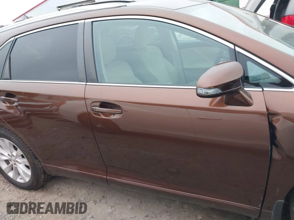 2013 Toyota Venza LE with VIN 4T3BA3BB6DU035570, listed as a IAAI auction lot 40876137 with 176,446 mi miles. Bid and sale history available at carsss.com. Image 14.