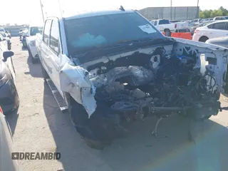 2018 Chevrolet Silverado 1500 LT with VIN 3GCPCREC5JG463908, listed as a IAAI auction lot 41979045 with 1 mi miles. Bid and sale history available at carsss.com. Image 1.