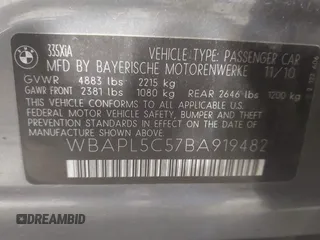 2011 BMW 3 Series 335i xDrive с VIN WBAPL5C57BA919482, выставлен на аукционе IAAI как лот 42531375 с пробегом 82 868 миль миль и . История ставок и продаж доступна на DreamBid. Изображение 9.