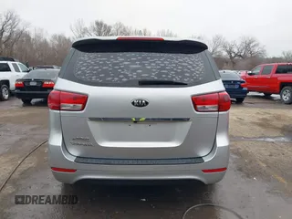 2017 Kia Sedona L with VIN KNDMA5C17H6271663, listed as a IAAI auction lot 41492437 with 338,875 mi miles. Bid and sale history available at carsss.com. Image 17.
