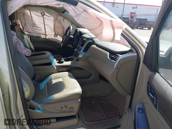 2015 GMC Yukon SLT with VIN 1GKS1BKC1FR145694, listed as a IAAI auction lot 41851644 with 162,592 mi miles. Bid and sale history available at carsss.com. Image 5.