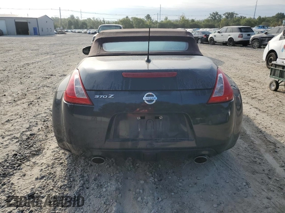 2010 Nissan 370Z Touring with VIN JN1AZ4FH3AM304435, listed as a Copart auction lot 71959614 with 123,786 mi miles and Clean Title. Bid and sale history available at carsss.com. Image 6.