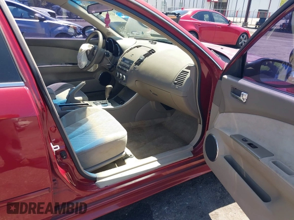 2005 Nissan Altima 2.5 S with VIN 1N4AL11E75N465094, listed as a IAAI auction lot 41987731 with 87,247 mi miles. Bid and sale history available at carsss.com. Image 5.