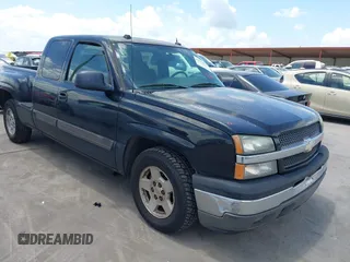 2005 Chevrolet Silverado 1500 LS with VIN 1GCEC19T35Z218646, listed as a IAAI auction lot 42674169 with 122,268 mi miles and . Bid and sale history available at DreamBid. Image 1.
