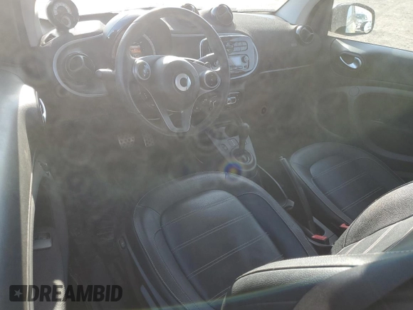 2017 Smart fortwo Passion with VIN WMEFK5DA5HK146190, listed as a Copart auction lot 47440835 with 41,803 mi miles and Salvage title. Bid and sale history available at DreamBid. Image 8.