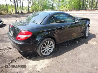 2005 Mercedes-Benz SLK 230/320 z VIN WDBWK56F15F036103, wystawiony jako IAAI lot #42108428 z przebiegiem 79 040 mil mil oraz . Historia ofert i sprzedaży dostępna na DreamBid. Obrazek 4.