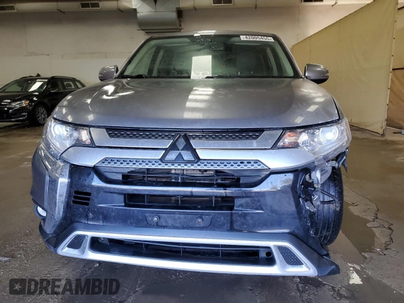 2019 Mitsubishi Outlander SE with VIN JA4AD3A33KZ050211, listed as a Copart auction lot 42005455 with 135,200 mi miles and Clean title. Bid and sale history available at DreamBid. Image 5.