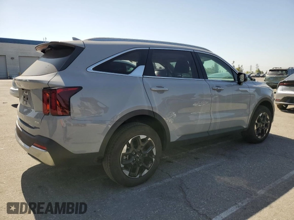 2024 Kia Sorento S with VIN 5XYRLDJC0RG270884, listed as a Copart auction lot 60683585 with 25,749 mi miles and Salvage title. Bid and sale history available at DreamBid. Image 3.