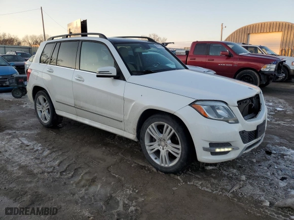 2014 Mercedes-Benz GLK-Class GLK 350 with VIN WDCGG8JBXEG309668, listed as a Copart auction lot 88452085 with 94,144 mi miles and Salvage Title. Bid and sale history available at carsss.com. Image 4.