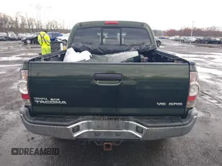 2013 Toyota Tacoma with VIN 3TMLU4EN3DM123470, listed as a IAAI auction lot 41952721 with 72,296 mi miles and . Bid and sale history available at DreamBid. Image 16.