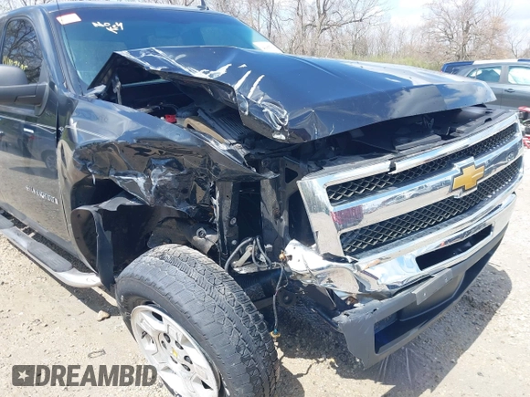 2009 Chevrolet Silverado 1500 LT with VIN 3GCEC23019G278743, listed as a IAAI auction lot 41997695 with 139,718 mi miles. Bid and sale history available at carsss.com. Image 6.