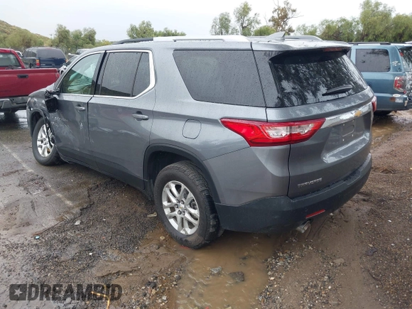2018 Chevrolet Traverse LT Cloth with VIN 1GNERGKW8JJ220611, listed as a IAAI auction lot 41792976 with 71,705 mi miles. Bid and sale history available at carsss.com. Image 3.