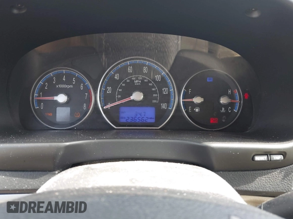 2007 Hyundai Santa Fe SE z VIN 5NMSH73EX7H002012, wystawiony jako IAAI lot #42256659 z przebiegiem 236 562 mil mil oraz . Historia ofert i sprzedaży dostępna na DreamBid. Obrazek 7.