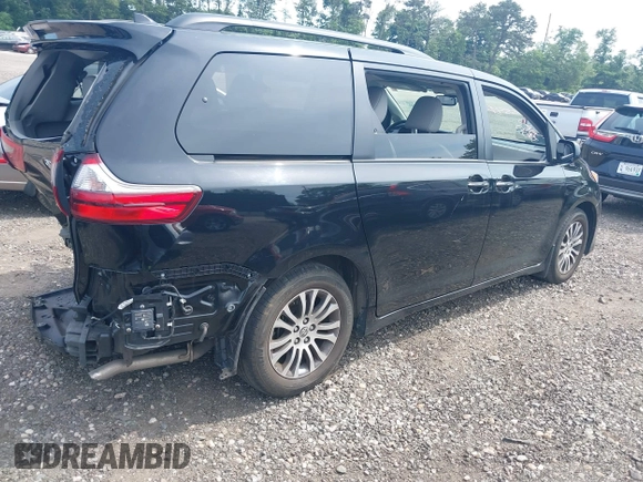 2020 Toyota Sienna XLE Auto Access Seat z VIN 5TDYZ3DCXLS074980, wystawiony jako IAAI lot #39735841 z przebiegiem 43 864 mil mil oraz . Historia ofert i sprzedaży dostępna na DreamBid. Obrazek 4.