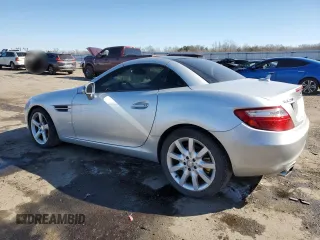 2015 Mercedes-Benz SLK 250 with VIN WDDPK4HA7FF107104, listed as a Copart auction lot 46314115 with 122,869 mi miles and Clean title. Bid and sale history available at DreamBid. Image 2.