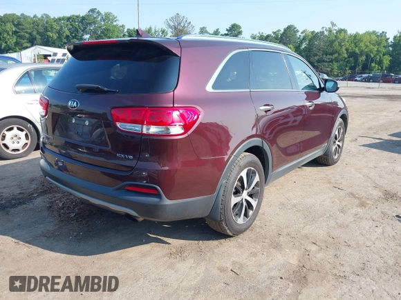 2017 Kia Sorento EX with VIN 5XYPHDA53HG336658, listed as a IAAI auction lot 42692258 with 129,657 mi miles and . Bid and sale history available at DreamBid. Image 4.