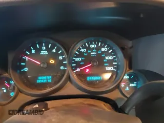 2010 Chevrolet Silverado 1500 LS with VIN 1GCSKREAXAZ161901, listed as a IAAI auction lot 41502944 with 289,439 mi miles and . Bid and sale history available at DreamBid. Image 7.