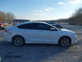 2015 Chrysler 200 S with VIN 1C3CCCBG5FN699500, listed as a IAAI auction lot 41544234 with 171,864 mi miles and . Bid and sale history available at carsss.com. Image 13.
