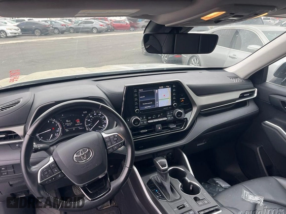 2021 Toyota Highlander XLE with VIN 5TDHZRBH3MS557987, listed as a IAAI auction lot 42656038 with 45,082 mi miles and . Bid and sale history available at DreamBid. Image 1.