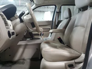 2008 Mercury Mariner с VIN 4M2CU91138KJ15103, выставлен на аукционе Copart как лот 60039585 с пробегом 157 481 миль миль и Списание • Salvage title. История ставок и продаж доступна на DreamBid. Изображение 7.