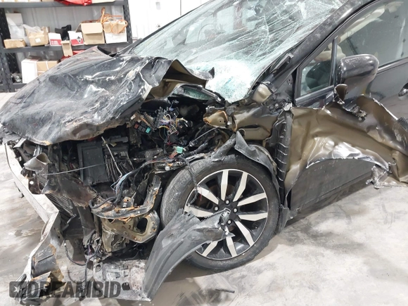 2015 Honda Civic EX-L z VIN 19XFB2F90FE235634, wystawiony jako IAAI lot #41406765 z przebiegiem 143 492 mil mil oraz . Historia ofert i sprzedaży dostępna na DreamBid. Obrazek 18.