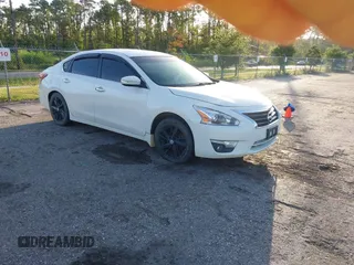 2013 Nissan Altima SV with VIN 1N4AL3APXDC144318, listed as a IAAI auction lot 42611737 with 168,975 mi miles and . Bid and sale history available at DreamBid. Image 1.