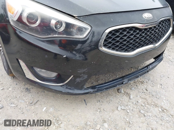 2014 Kia Cadenza Premium with VIN KNALN4D73E5163441, listed as a IAAI auction lot 41392572 with 190,378 mi miles. Bid and sale history available at carsss.com. Image 6.
