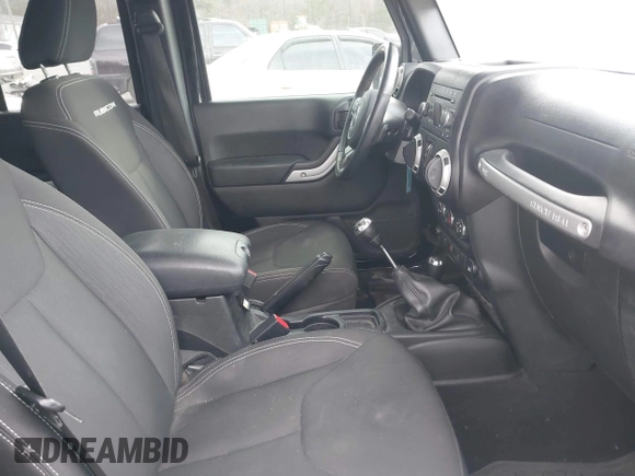 2017 Jeep Wrangler Unlimited Rubicon with VIN 1C4BJWFG4HL679150, listed as a IAAI auction lot 41720239 with 81,142 mi miles and . Bid and sale history available at DreamBid. Image 5.