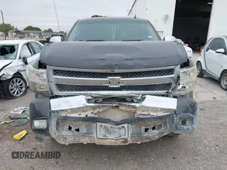 2010 Chevrolet Silverado 1500 LT with VIN 3GCRCSE0XAG228684, listed as a IAAI auction lot 40975818 with 264,129 mi miles and . Bid and sale history available at DreamBid. Image 11.