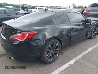 2015 Hyundai Genesis Coupe 3.8L Base z VIN KMHHU6KJ7FU126210, wystawiony jako IAAI lot #42371364 z przebiegiem 92 719 mil mil oraz . Historia ofert i sprzedaży dostępna na DreamBid. Obrazek 4.