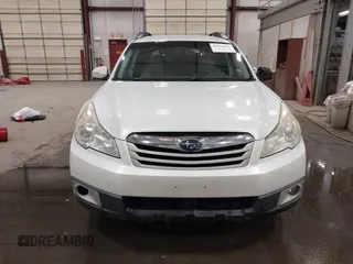 2011 Subaru Outback 2.5i Prem AWP with VIN 4S4BRBCC2B3442565, listed as a IAAI auction lot 42032820 with 207,677 mi miles. Bid and sale history available at carsss.com. Image 12.