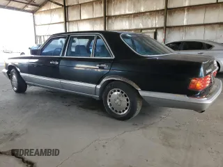 1986 Mercedes-Benz 560 with VIN WDBCA39D7GA259749, listed as a Copart auction lot 70691454 with 186,131 mi miles and Clean Title. Bid and sale history available at DreamBid. Image 2.